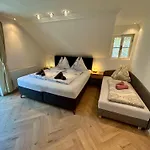 Stadt-Chalet Appartements